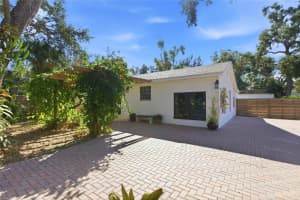 2826 MARLETTE STREET, SARASOTA, FL 34231 - MLS#MFRA4671301