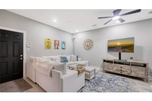 3827 PARKRIDGE CIRCLE, SARASOTA, FL 34243 - MLS#MFRA4671306