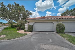 7341 GOLF POINTE CIRCLE, SARASOTA, FL 34243 - MLS#MFRA4671327