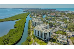 1932 HARBOURSIDE DRIVE, LONGBOAT KEY, FL 34228 - MLS#MFRA4671330