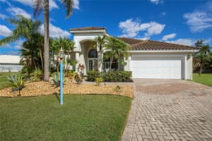 7111 41ST LANE, SARASOTA, FL 34243 - MLS#MFRA4671341