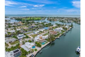 525 68TH STREET, HOLMES BEACH, FL 34217 - MLS#MFRA4671356