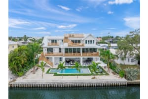 525 68TH STREET, HOLMES BEACH, FL 34217 - MLS#MFRA4671356