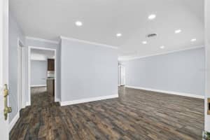 2712 52ND AVENUE TERRACE, BRADENTON, FL 34207 - MLS#MFRA4671370