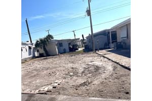 2208 IOWA AVENUE, BRADENTON, FL 34207 - MLS#MFRA4671392