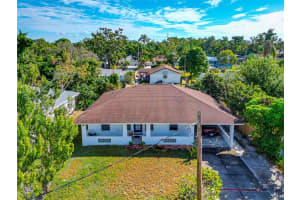 4081 ROCKEFELLER AVENUE, SARASOTA, FL 34231 Sold 11/21/25