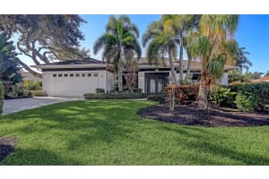 8068 ESTATES DRIVE, SARASOTA, FL 34243 - MLS#MFRA4671486