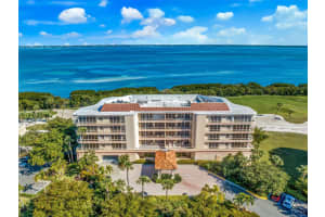 3070 GRAND BAY BOULEVARD, LONGBOAT KEY, FL 34228 - MLS#MFRA4671489