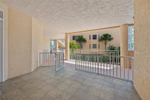 1280 DOLPHIN BAY WAY, SARASOTA, FL 34242 - MLS#MFRA4671494