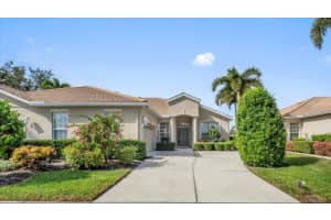 8151 VICTORIA FALLS CIRCLE, SARASOTA, FL 34243 - MLS#MFRA4671500