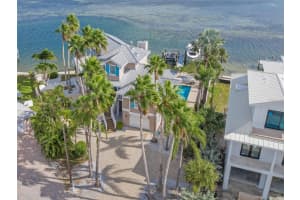 527 56TH STREET, HOLMES BEACH, FL 34217 - MLS#MFRA4671512