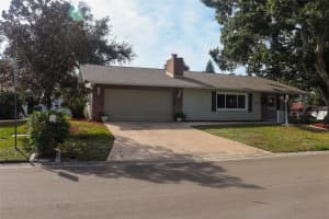 5004 BRANDEIS CIRCLE, SARASOTA, FL 34243 - MLS#MFRA4671514