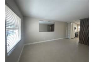 1757 HILLVIEW STREET, SARASOTA, FL 34239 - MLS#MFRA4671519