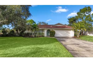 433 WHITFIELD AVENUE, SARASOTA, FL 34243 - MLS#MFRA4671552