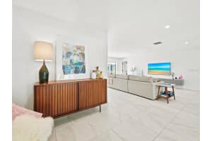 5341 SIESTA COURT, SARASOTA, FL 34242 - MLS#MFRA4671562