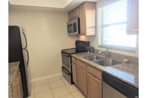 906 LA COSTA CIRCLE, SARASOTA, FL 34237 - MLS#MFRA4671586