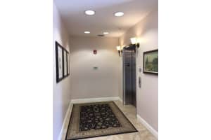 7710 LAKE VISTA COURT, LAKEWOOD RANCH, FL 34202 - MLS#MFRA4671590