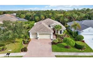 7621 CHARLESTON STREET, UNIVERSITY PARK, FL 34201 - MLS#MFRA4671610