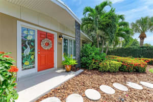 136 CRESCENT DR, ANNA MARIA, FL 34216 - MLS#MFRA4671637