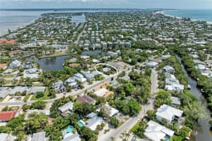 136 CRESCENT DR, ANNA MARIA, FL 34216 - MLS#MFRA4671637