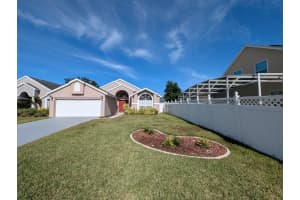 15630 AUTUMN GLEN AVENUE, CLERMONT, FL 34714 - MLS#MFRA4671646