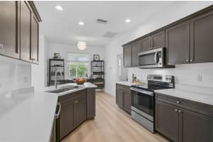 6418 2ND STREET, BRADENTON, FL 34203 Sold 12/19/25