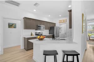 6418 2ND STREET, BRADENTON, FL 34203 Sold 12/19/25