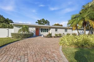 2437 CLEMATIS STREET, SARASOTA, FL 34239 - MLS#MFRA4671676