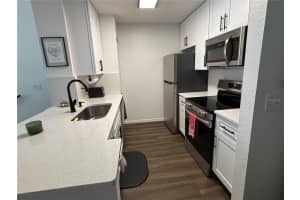 8809 MANOR LOOP, LAKEWOOD RANCH, FL 34202 - MLS#MFRA4671679