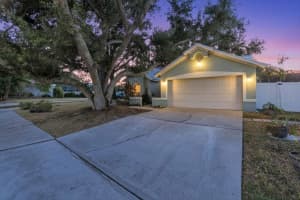 510 45th St E, BRADENTON