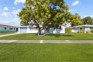 2823 POST ROAD, SARASOTA, FL 34231 - MLS#MFRA4671735