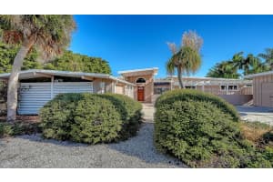 355 SHORE DRIVE, SARASOTA, FL 34234 - MLS#MFRA4671767