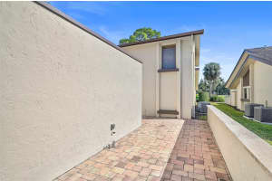 4414 LA JOLLA DRIVE, BRADENTON, FL 34210 - MLS#MFRA4671810