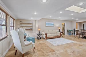 2313 LOMA LINDA STREET, SARASOTA, FL 34239 - MLS#MFRA4671821