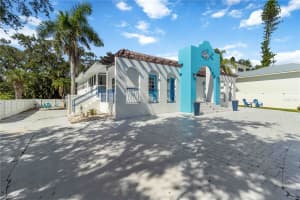 1521 SIESTA DRIVE, SARASOTA, FL 34239 - MLS#MFRA4671896