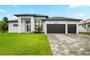 230 W Pine Valley Ln, ROTONDA WEST