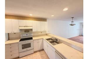 19300 WATER OAK DRIVE, PORT CHARLOTTE, FL 33948 - MLS#MFRA4671967