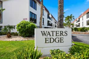 5806 GULF DRIVE, HOLMES BEACH, FL 34217 Sold 11/21/25