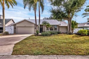 2820 RIVER PINES WAY, SARASOTA, FL 34231 - MLS#MFRA4672022