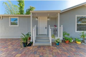 530 HOWELL PLACE, SARASOTA, FL 34232 Sold 12/15/25