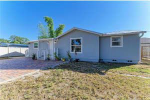 530 HOWELL PLACE, SARASOTA, FL 34232 Sold 12/15/25