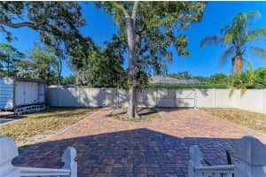 530 HOWELL PLACE, SARASOTA, FL 34232 Sold 12/15/25