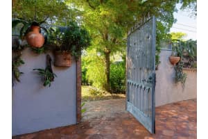 41 ADAMS DRIVE, SARASOTA, FL 34236 - MLS#MFRA4672116