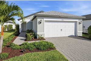 6516 SILVERSTAR DRIVE, SARASOTA, FL 34240 - MLS#MFRA4672141