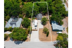 3200 TOBERO LANE, SARASOTA, FL 34235 - MLS#MFRA4672165