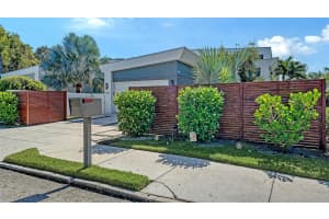2254 HAWTHORNE STREET, SARASOTA, FL 34239 - MLS#MFRA4672184