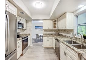 4779 MAID MARIAN LANE, SARASOTA, FL 34232 - MLS#MFRA4672211