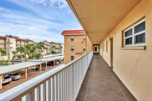 1250 PORTOFINO DRIVE, SARASOTA, FL 34242 - MLS#MFRA4672238