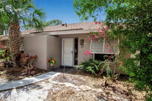 721 JEFFERSON AVENUE, SARASOTA, FL 34237 - MLS#MFRA4672260