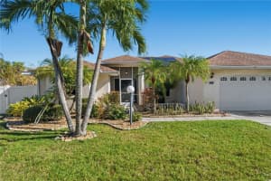 2323 PASO FINO DRIVE, SARASOTA, FL 34240 - MLS#MFRA4672277
